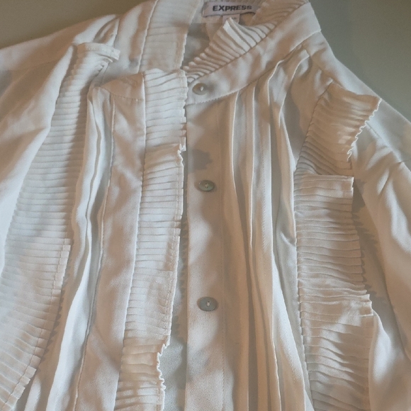 Express Cream Ruffled Blouse - Picture 5 of 5